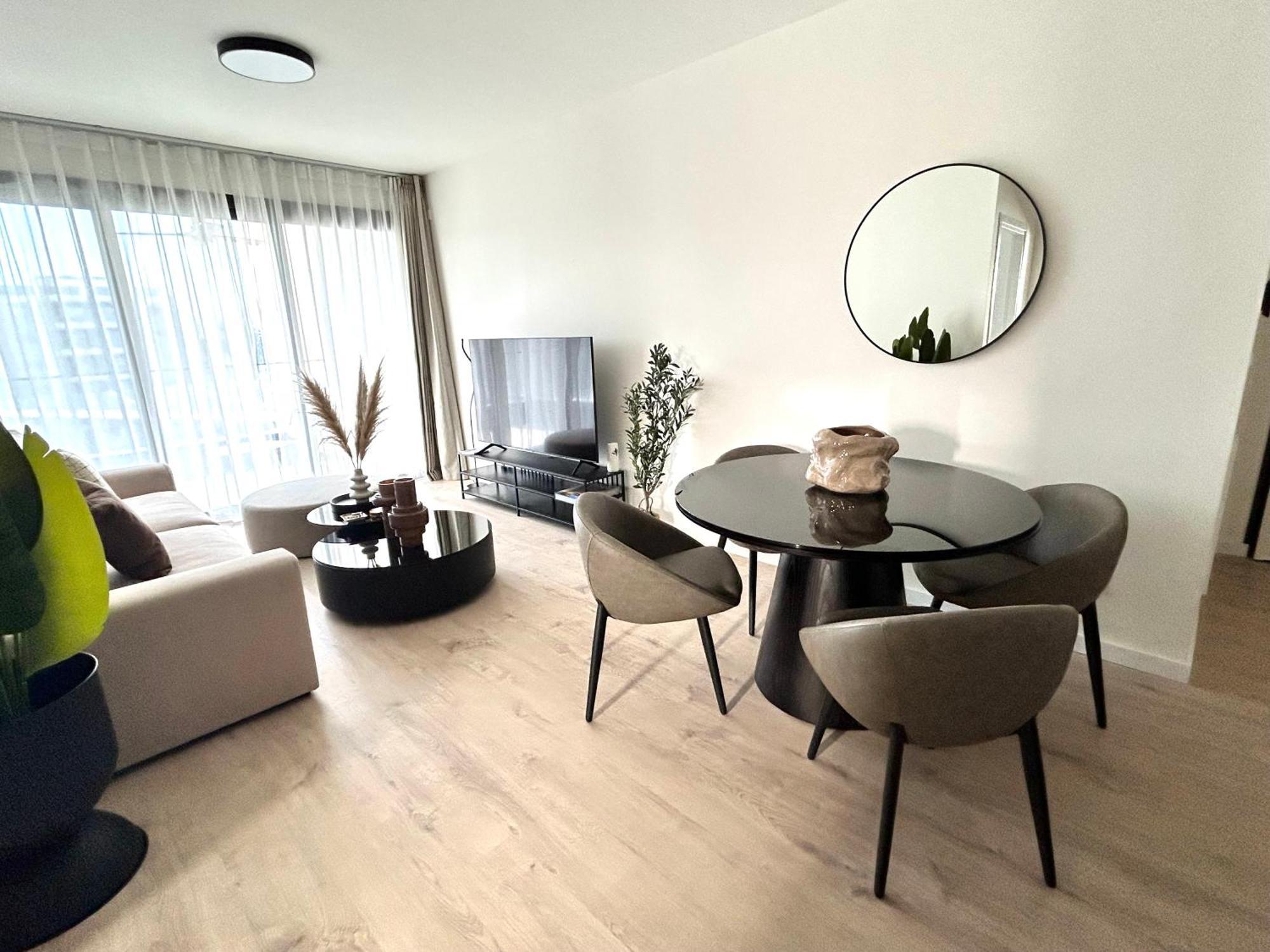 Sunset Gardens - Holiday Apartments - By Tlv Living ليماسول المظهر الخارجي الصورة
