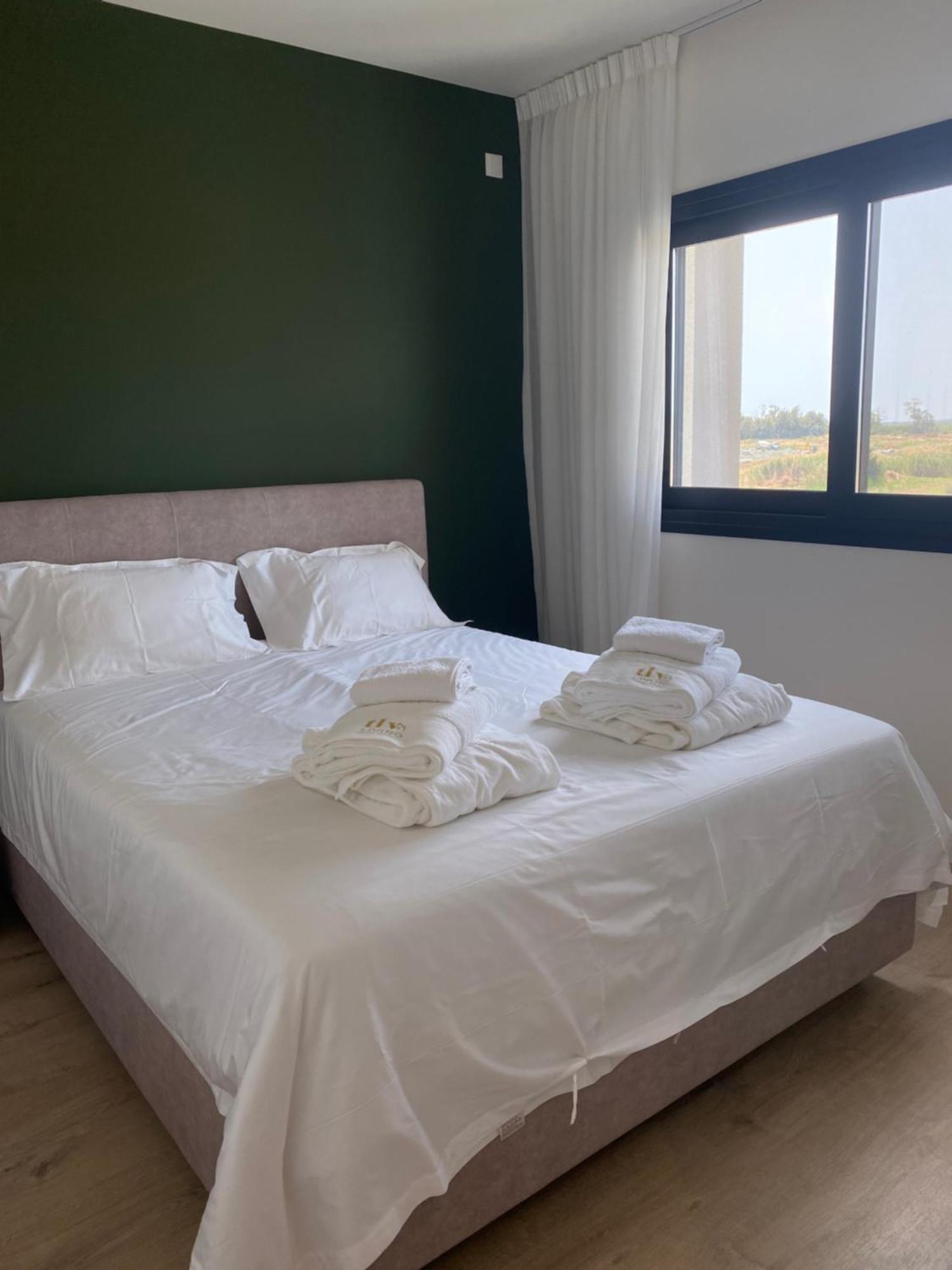 Sunset Gardens - Holiday Apartments - By Tlv Living ليماسول المظهر الخارجي الصورة