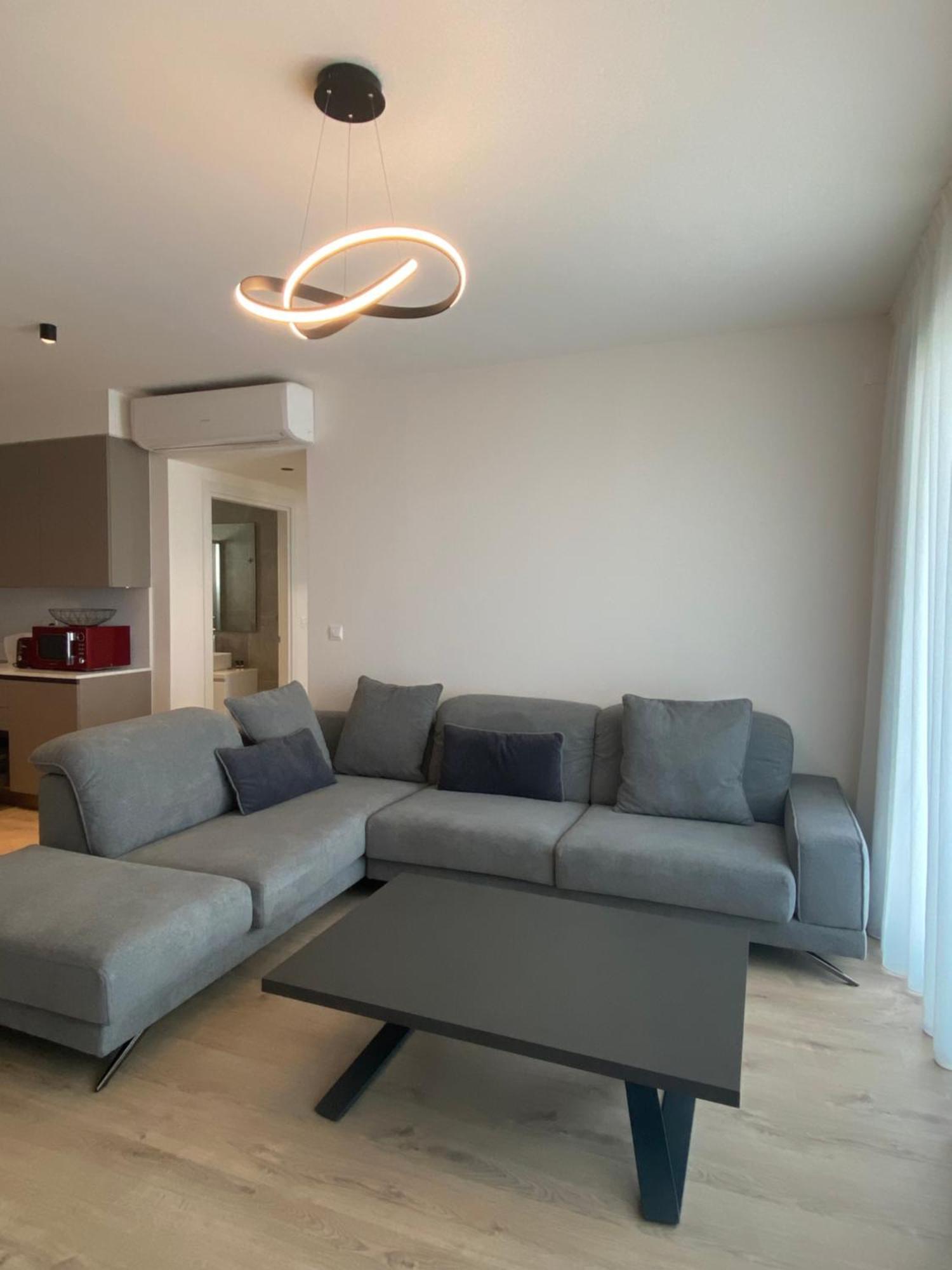 Sunset Gardens - Holiday Apartments - By Tlv Living ليماسول المظهر الخارجي الصورة