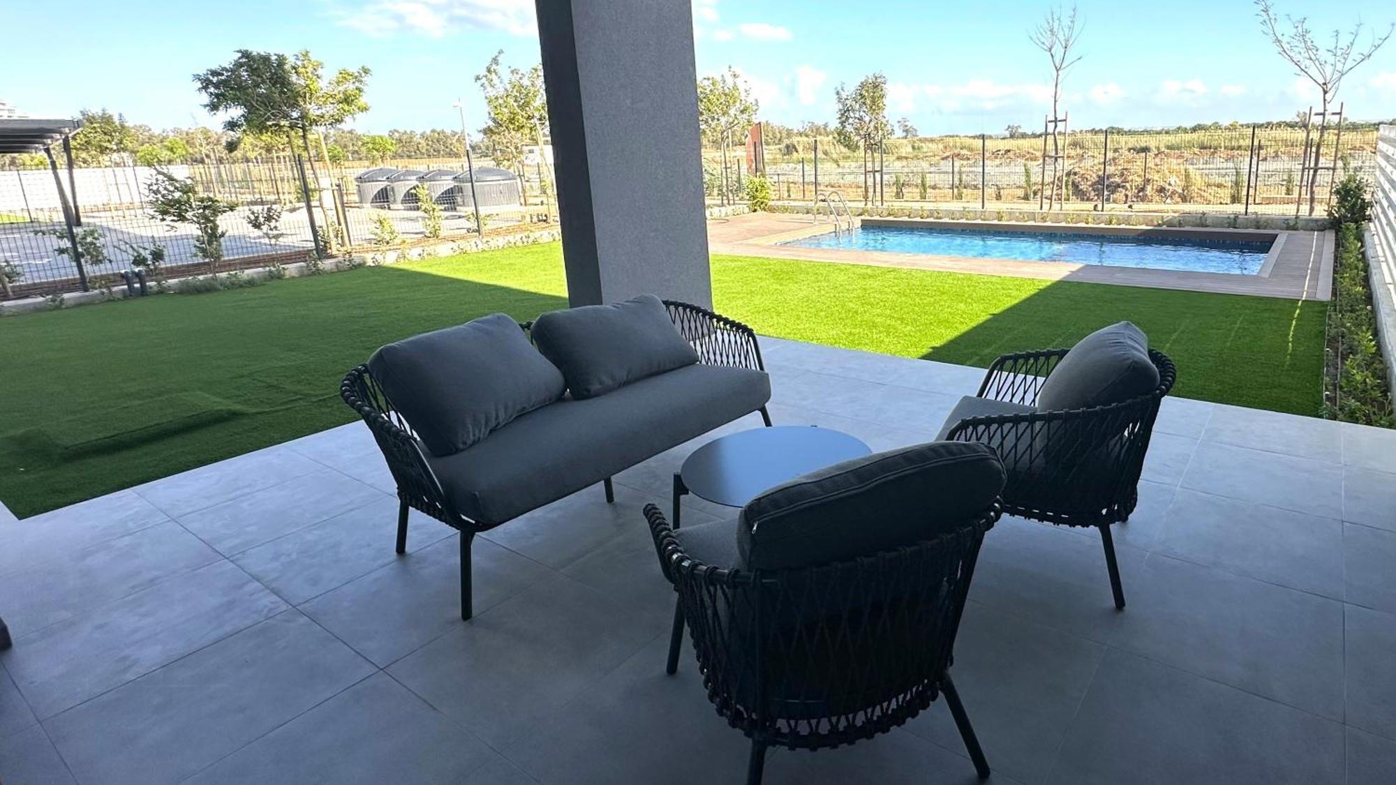 Sunset Gardens - Holiday Apartments - By Tlv Living ليماسول المظهر الخارجي الصورة