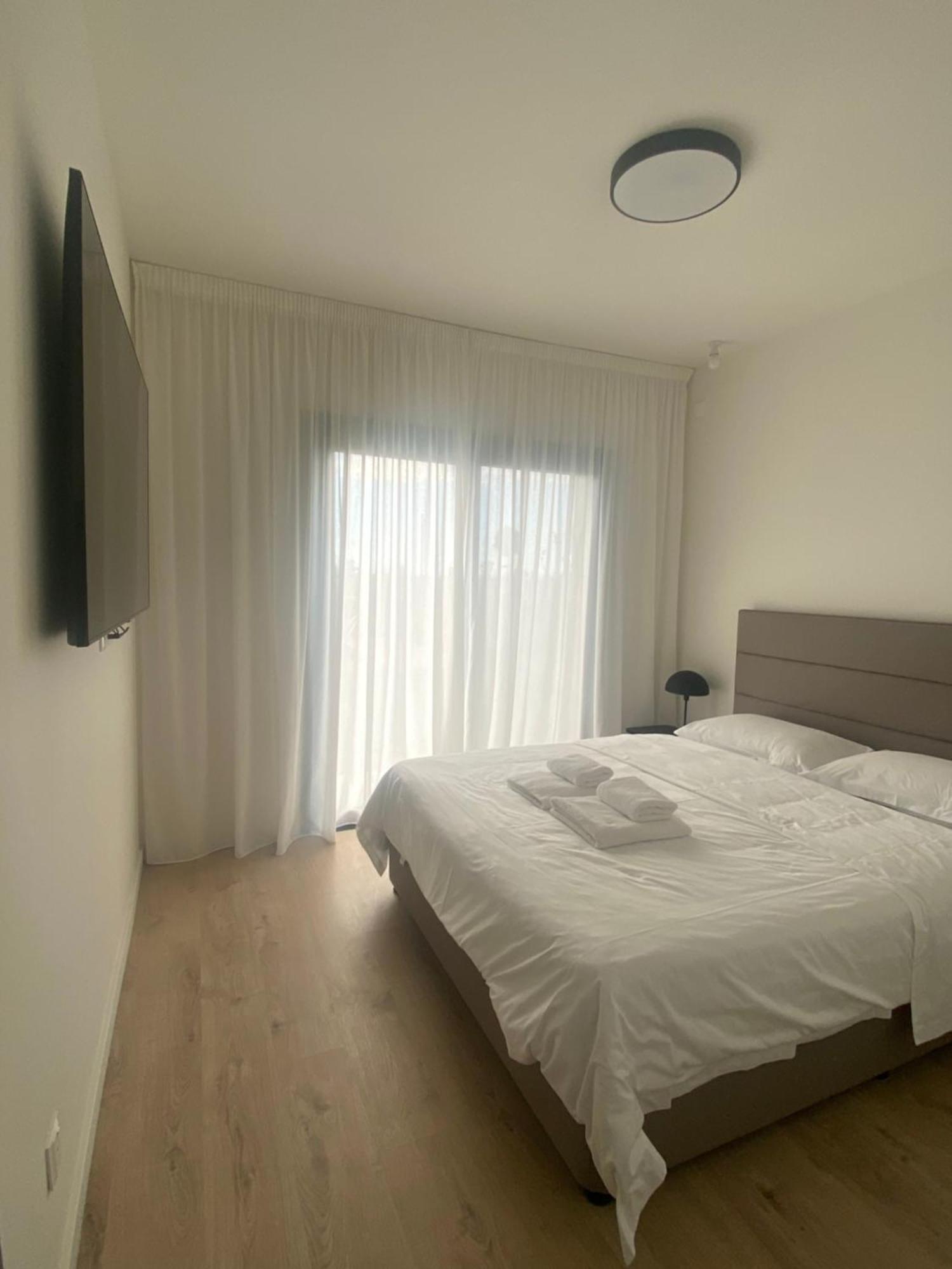 Sunset Gardens - Holiday Apartments - By Tlv Living ليماسول المظهر الخارجي الصورة