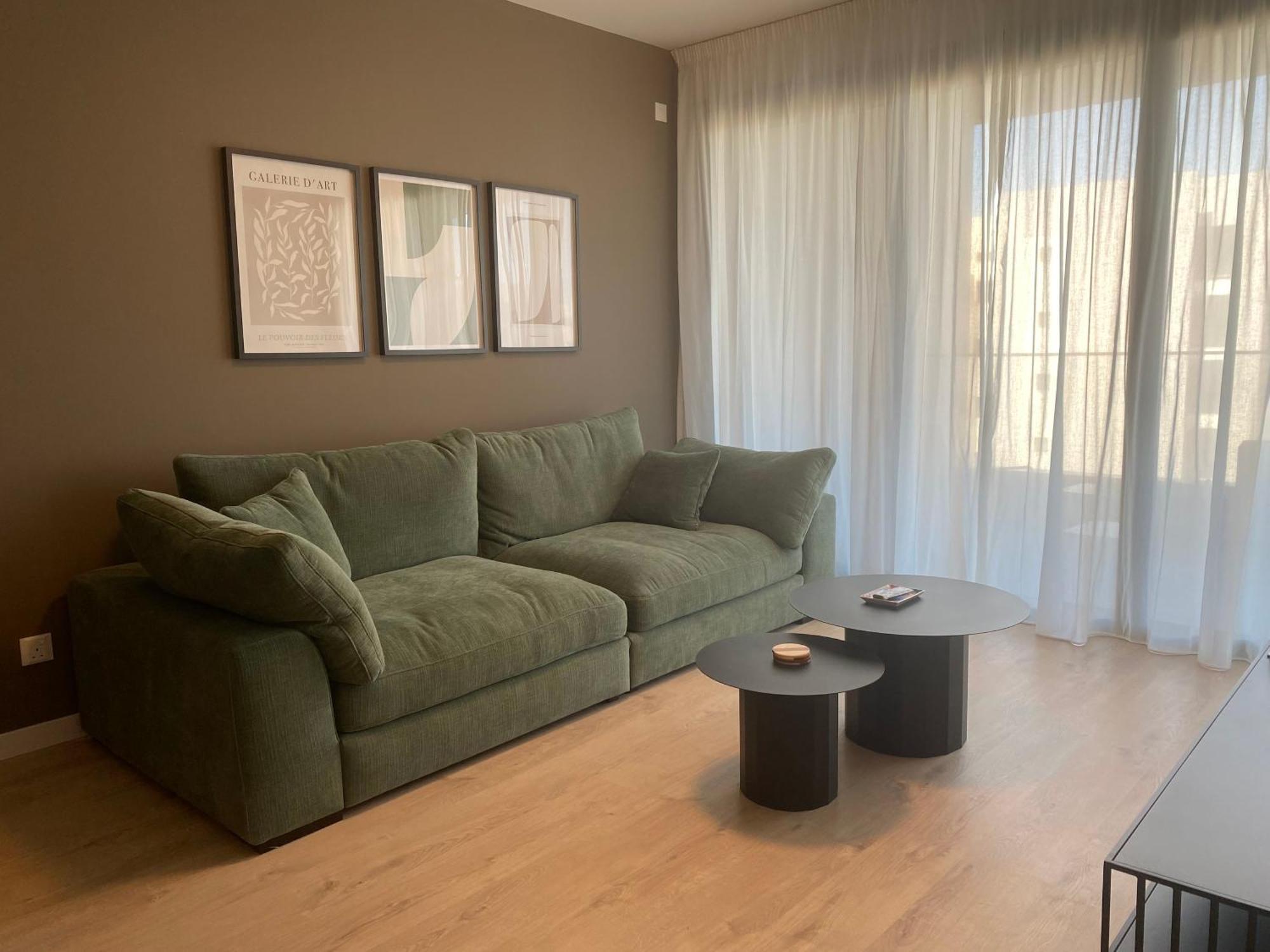 Sunset Gardens - Holiday Apartments - By Tlv Living ليماسول الغرفة الصورة