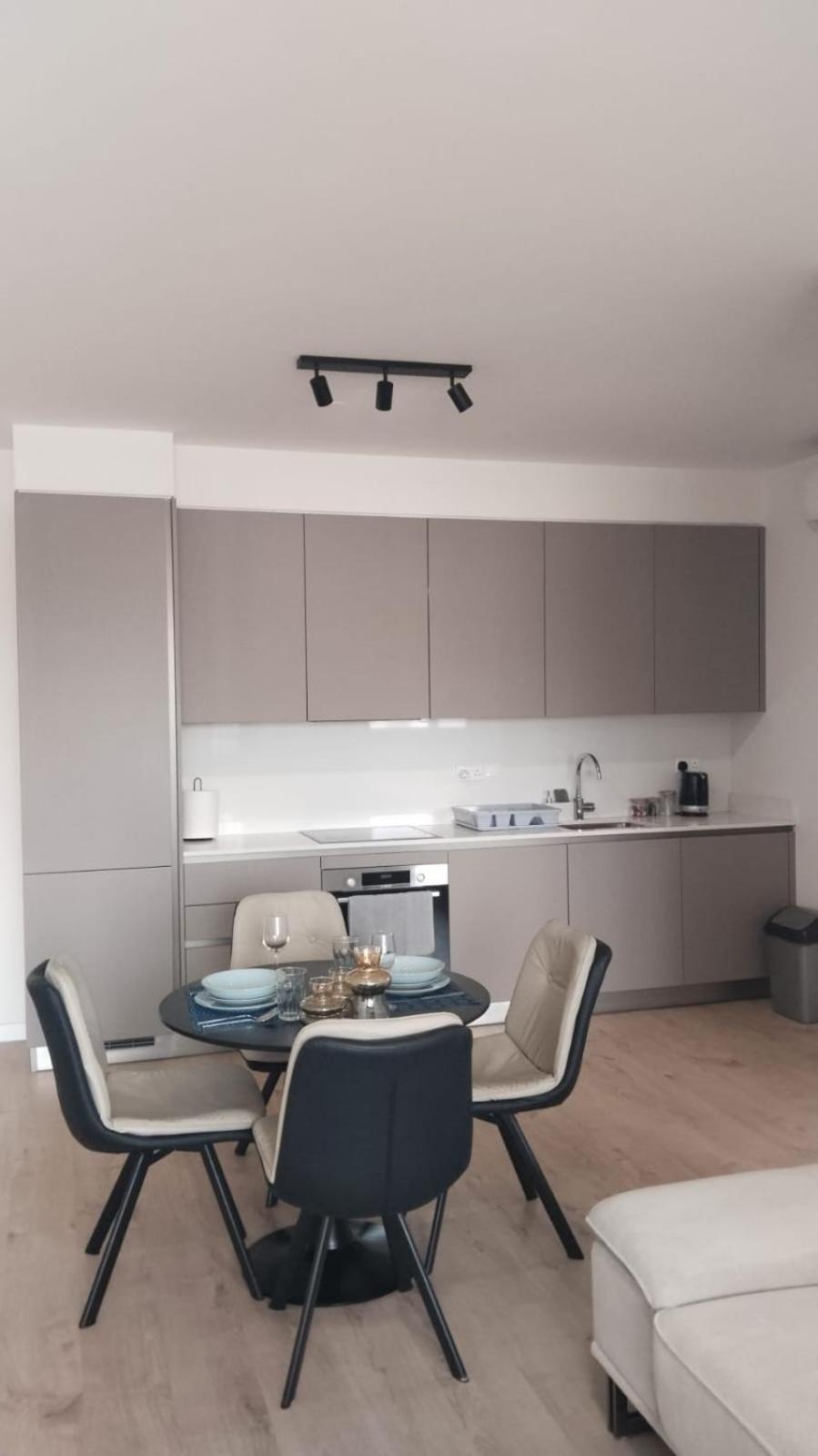 Sunset Gardens - Holiday Apartments - By Tlv Living ليماسول المظهر الخارجي الصورة